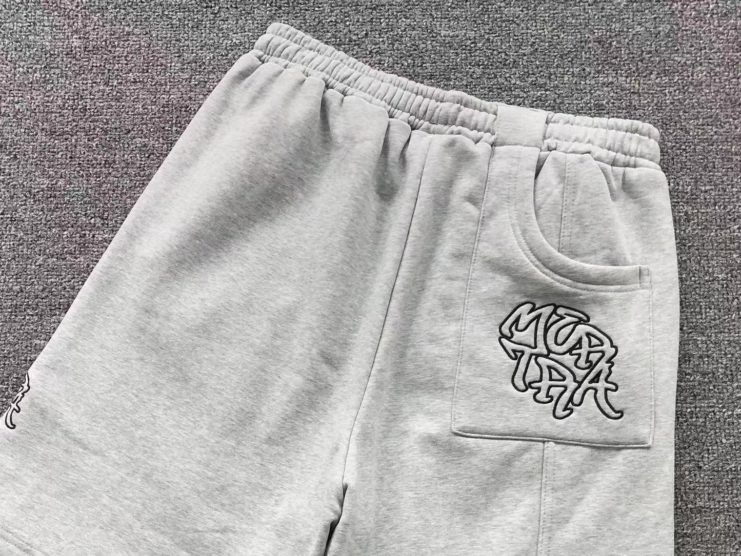 M - SHORTS