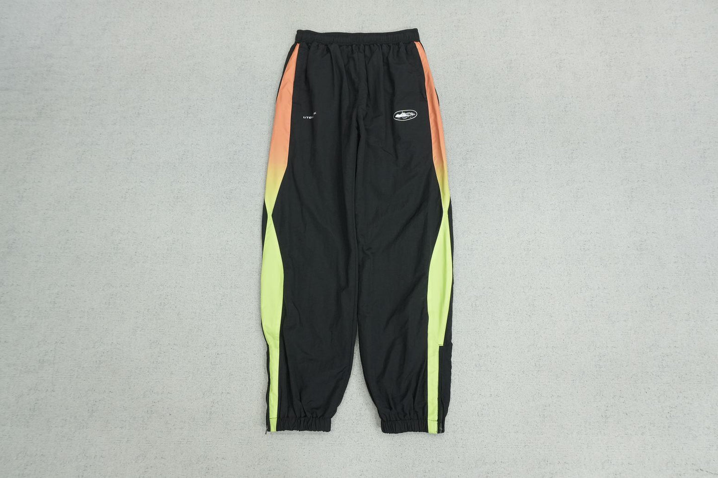 C - SWEATPANTS