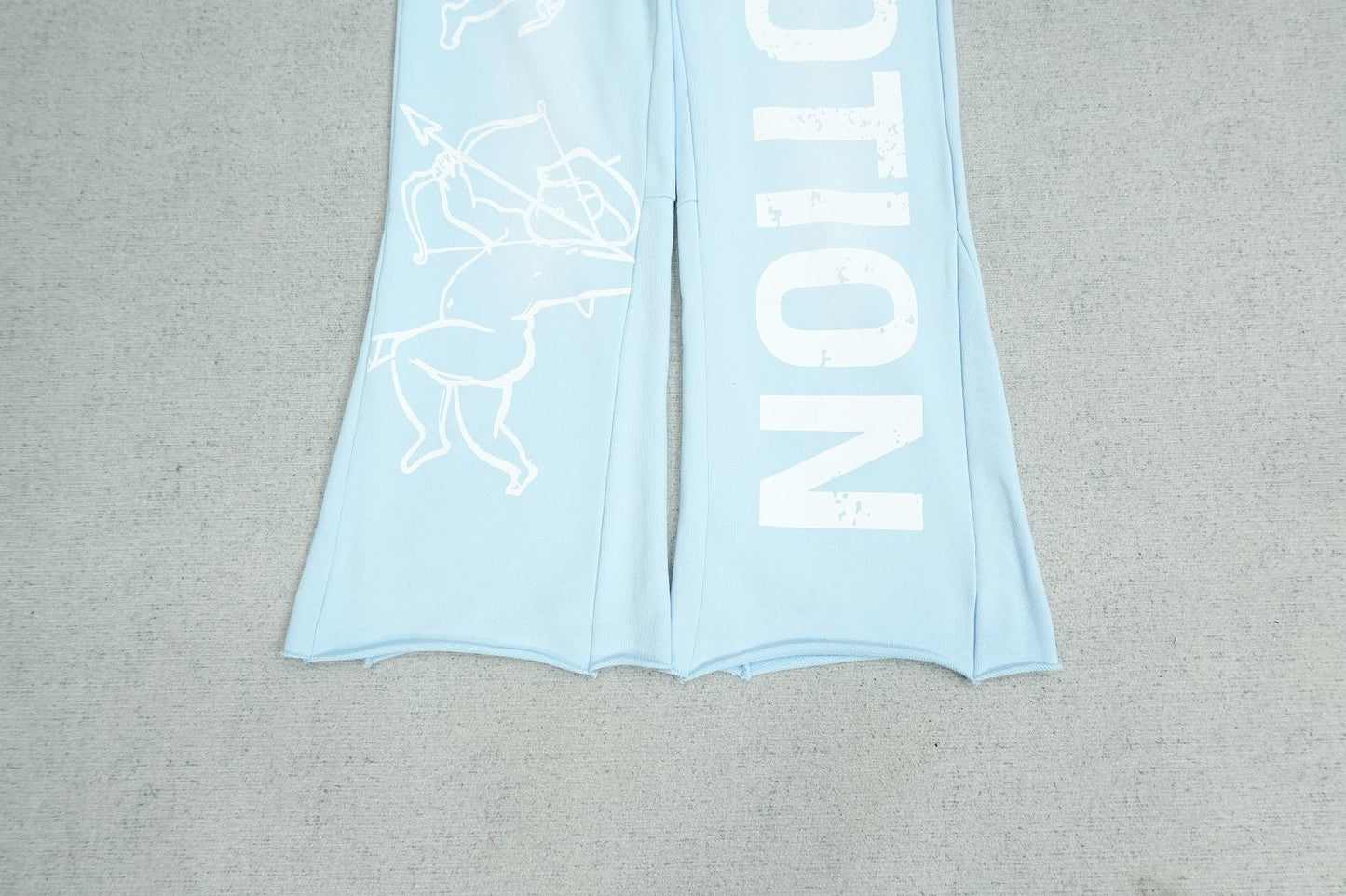 M - SWEATPANTS