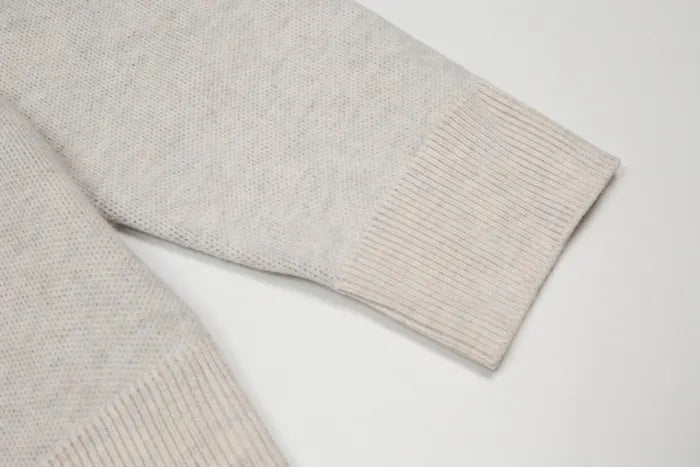 F  - SWEATER