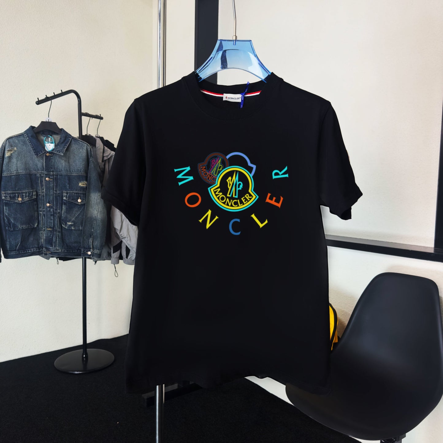 M - TSHIRT