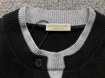 B - SWEATER