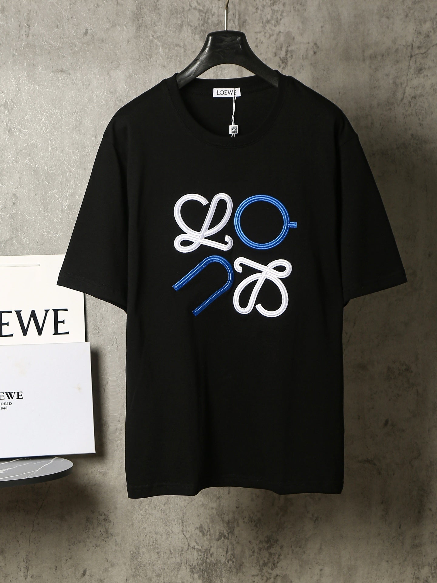 L - TSHIRT