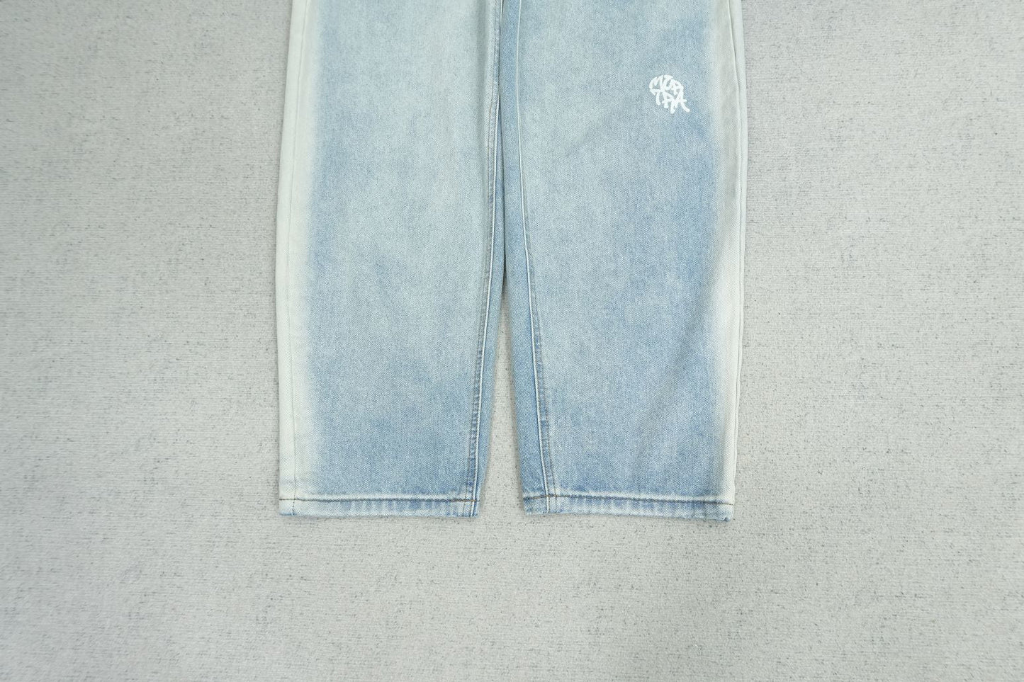 M - JEANS