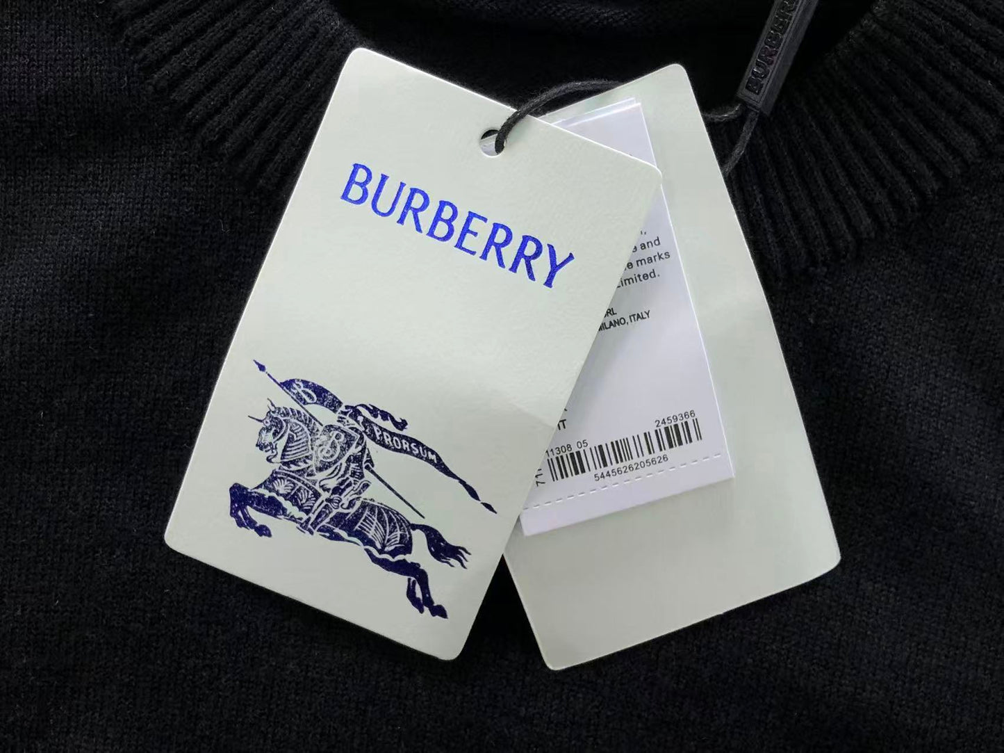 B - SWEATER