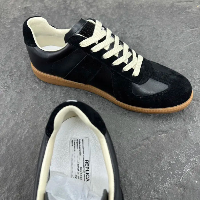 M - SNEAKERS