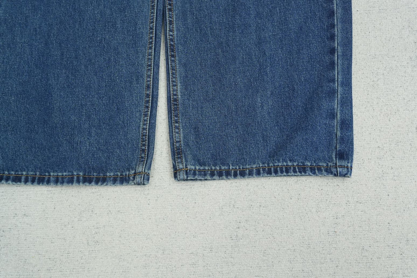 D - JEANS