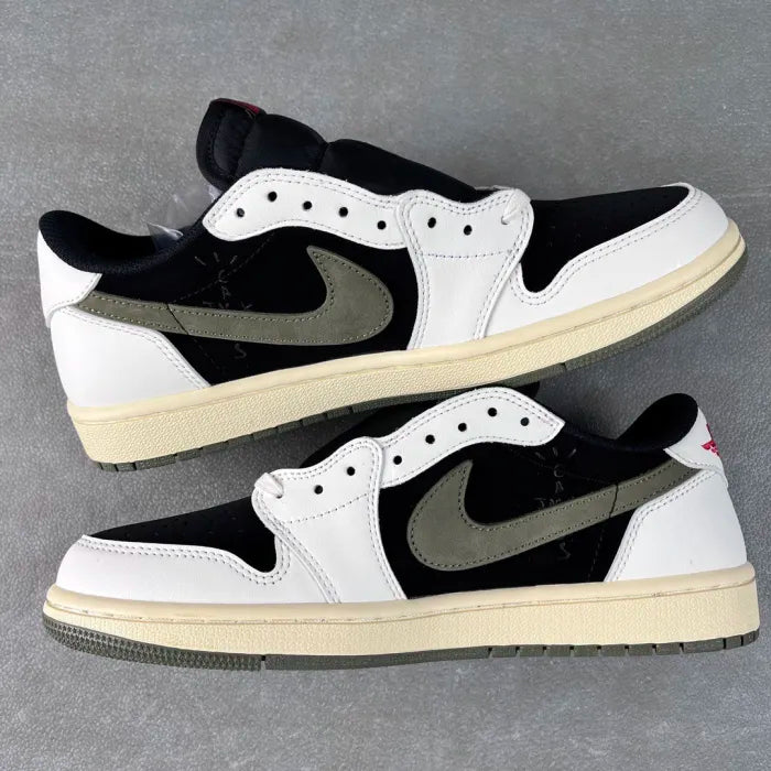 N - SNEAKERS