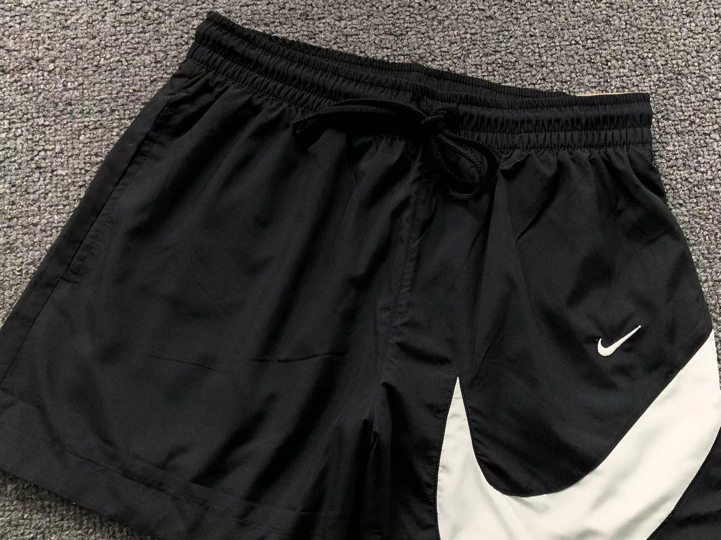 N - SHORTS