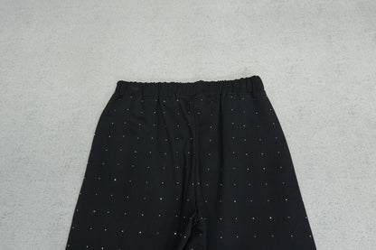 S - SWEATPANTS