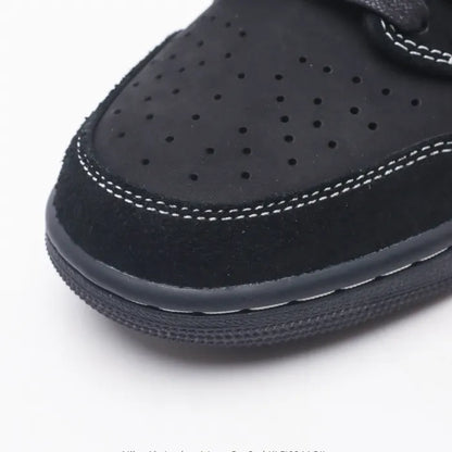 N - SNEAKERS