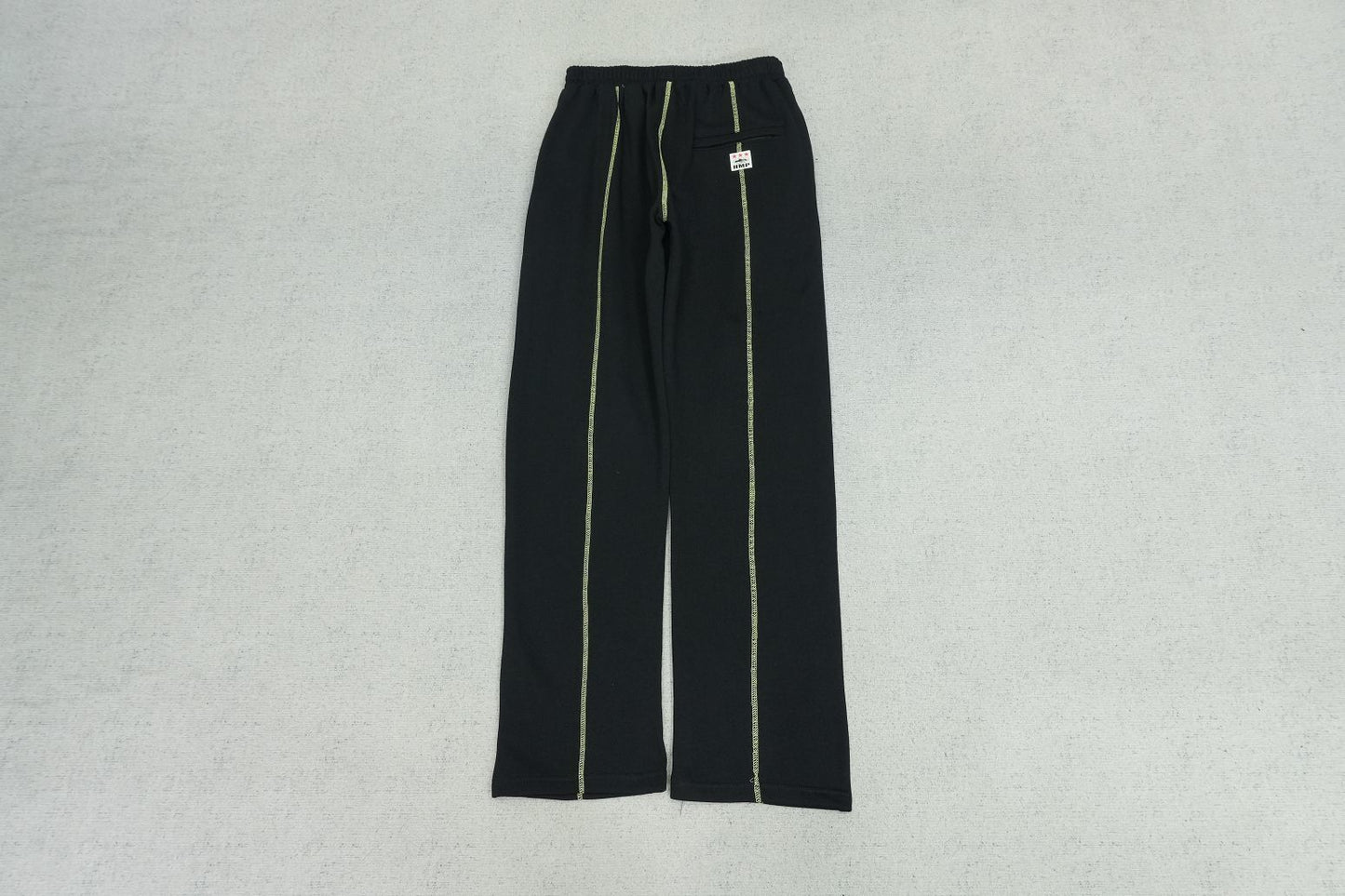 C - SWEATPANTS
