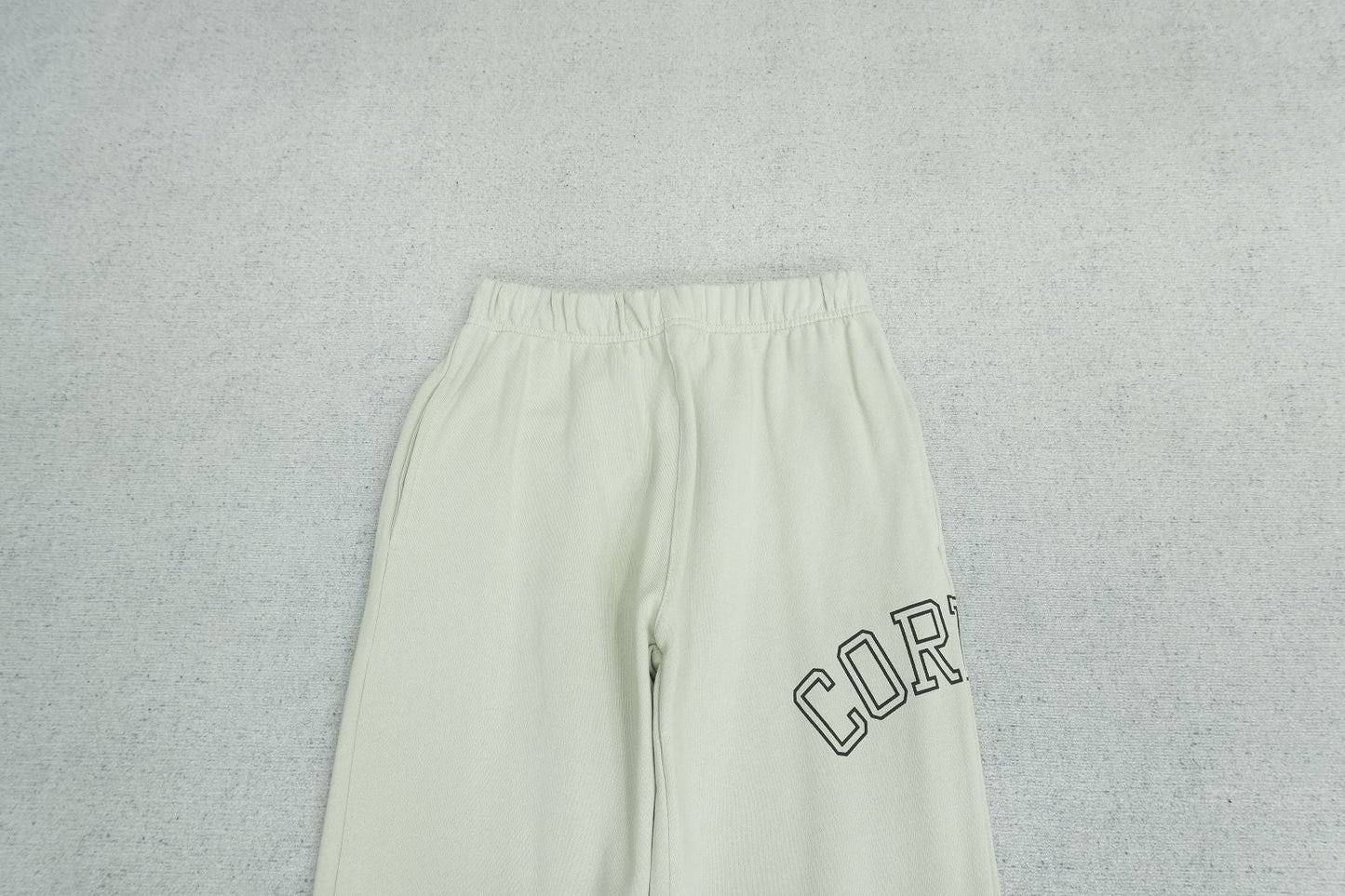 C - SWEATPANTS
