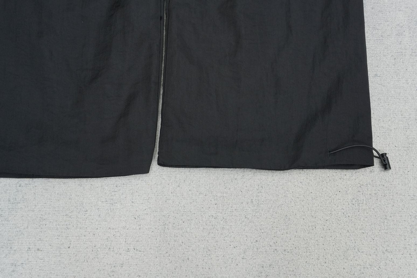 F - SWEATPANTS