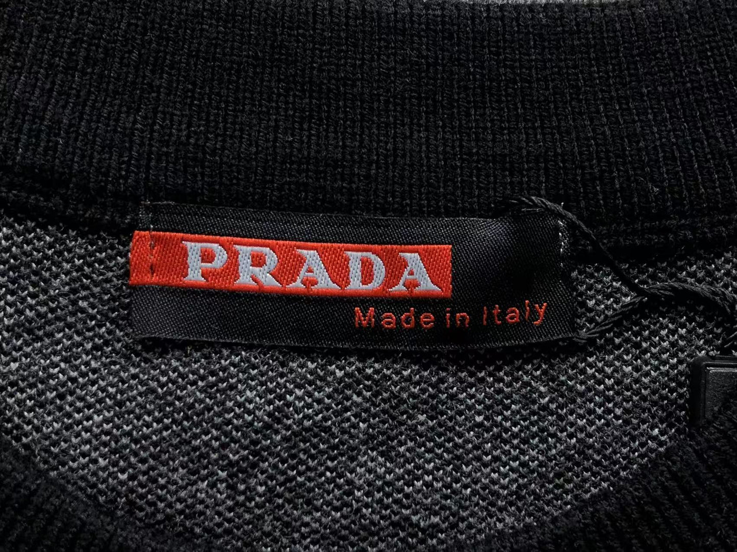 P - SWEATER