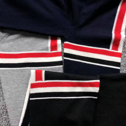 T - SWEATER