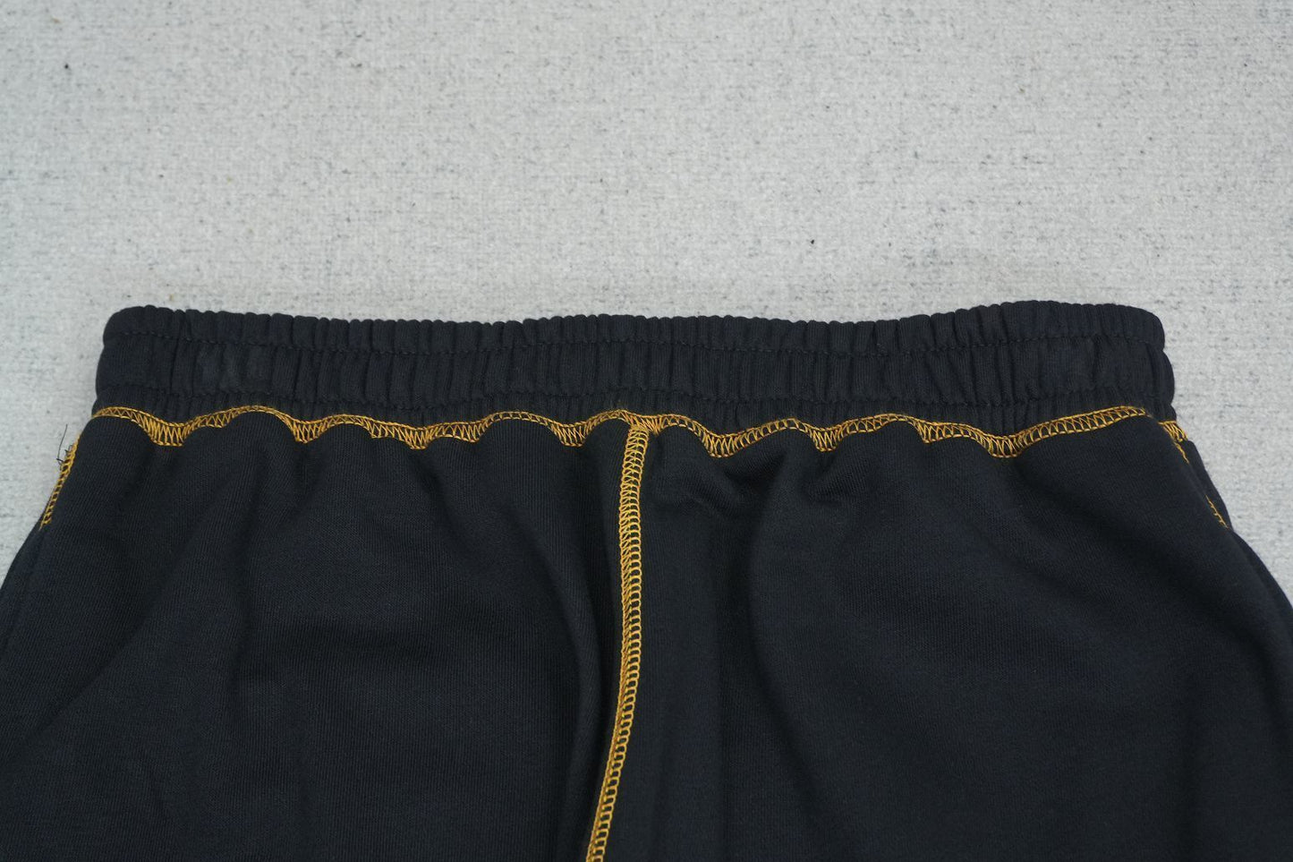 C - SWEATPANTS