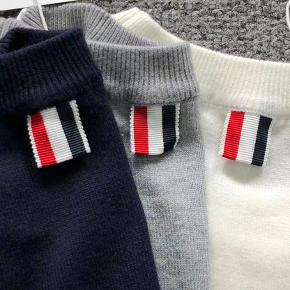 T - SWEATER