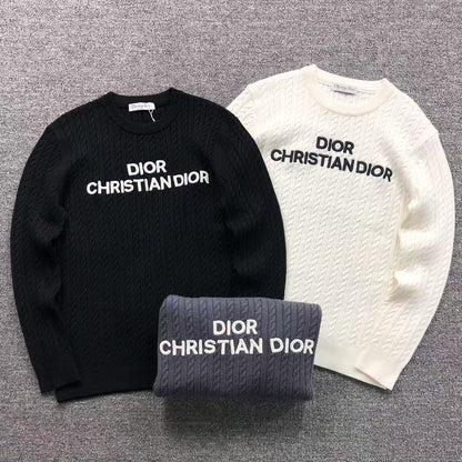 D - SWEATER