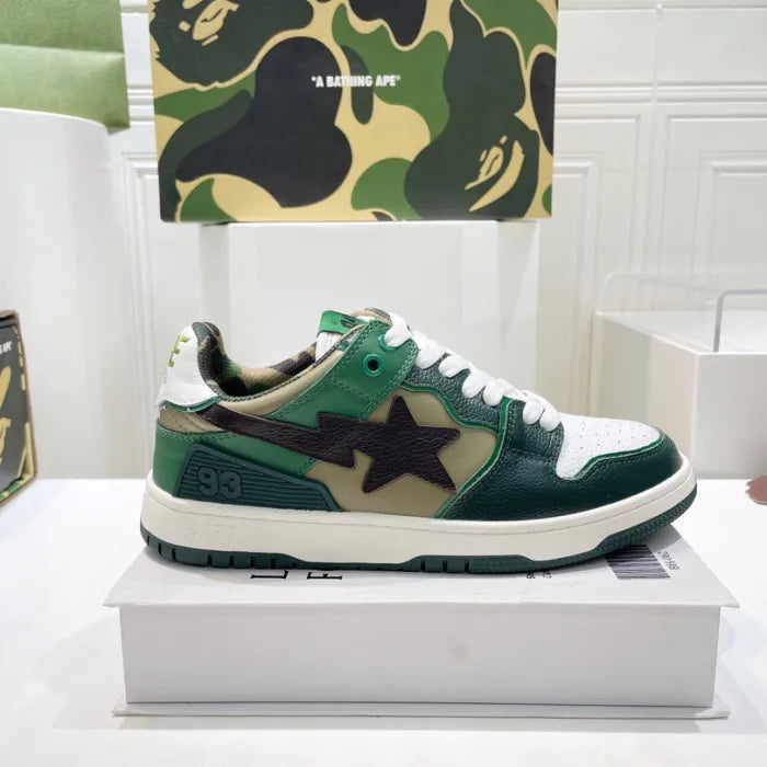 B - SNEAKERS
