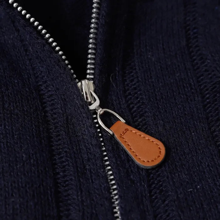 R - SWEATER