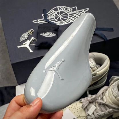 N - SNEAKERS