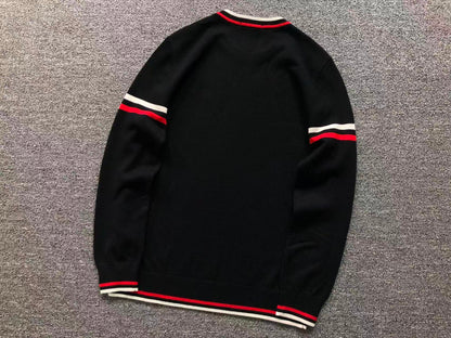 M - SWEATER