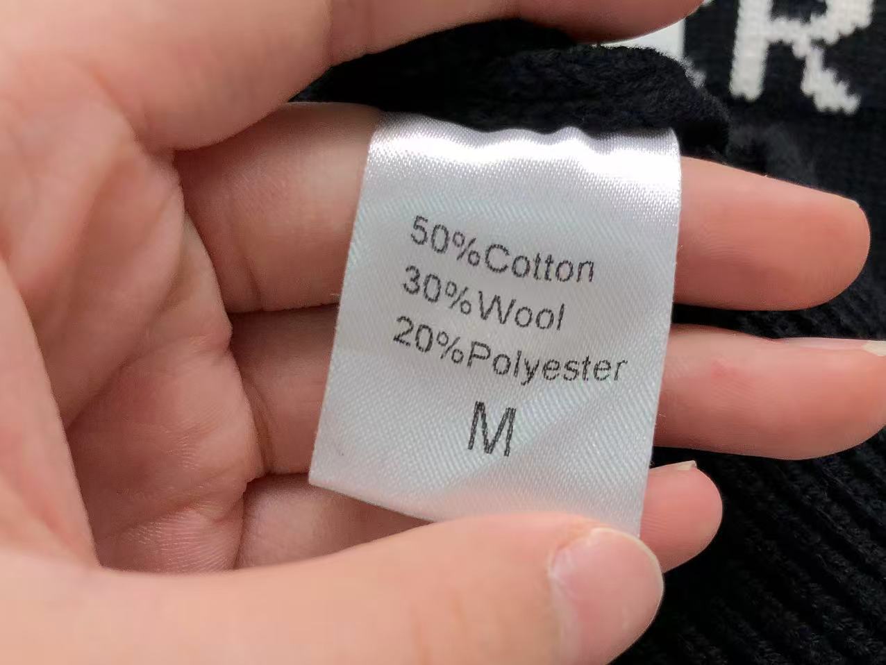 B - SWEATER