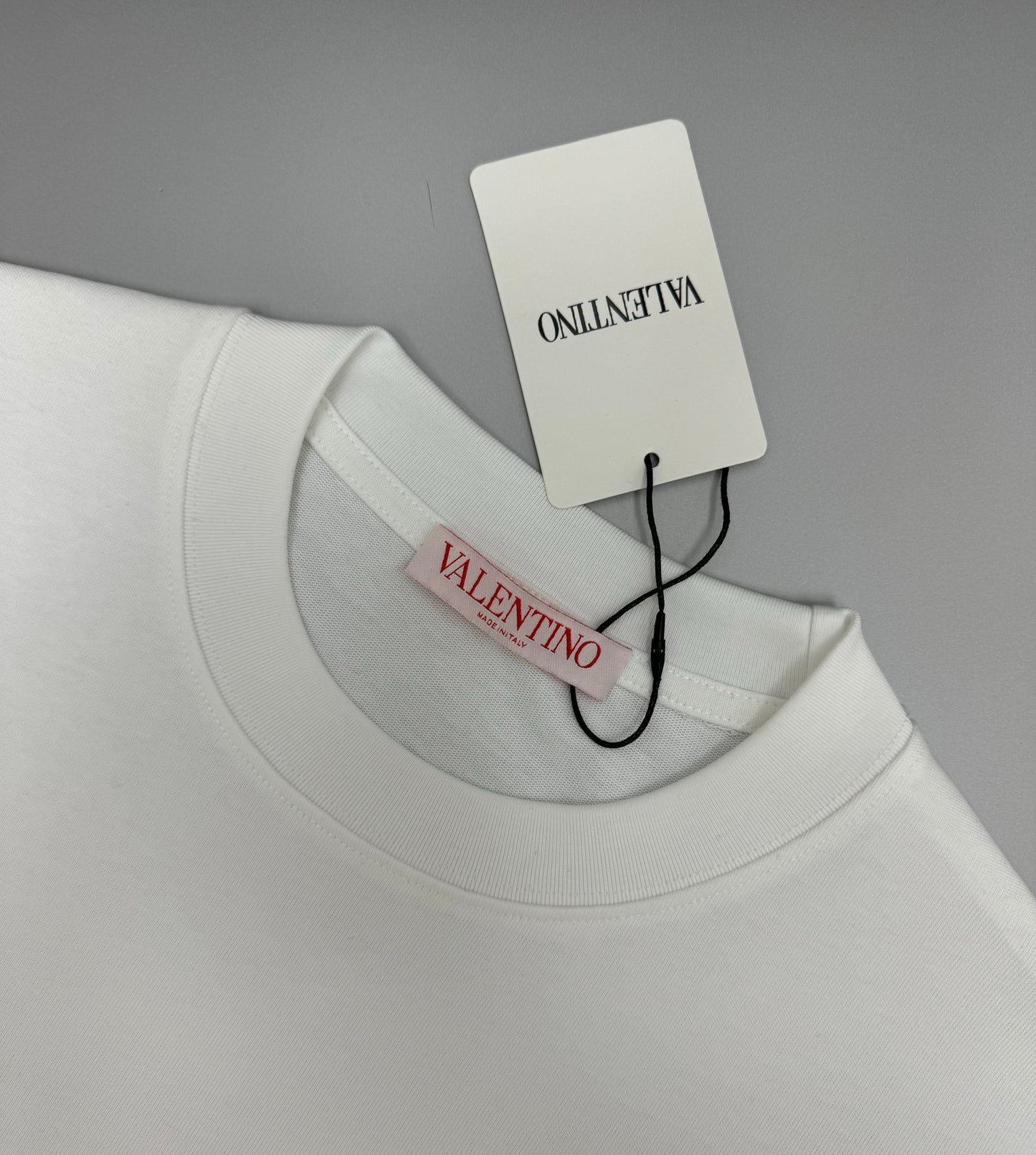 V - TSHIRT