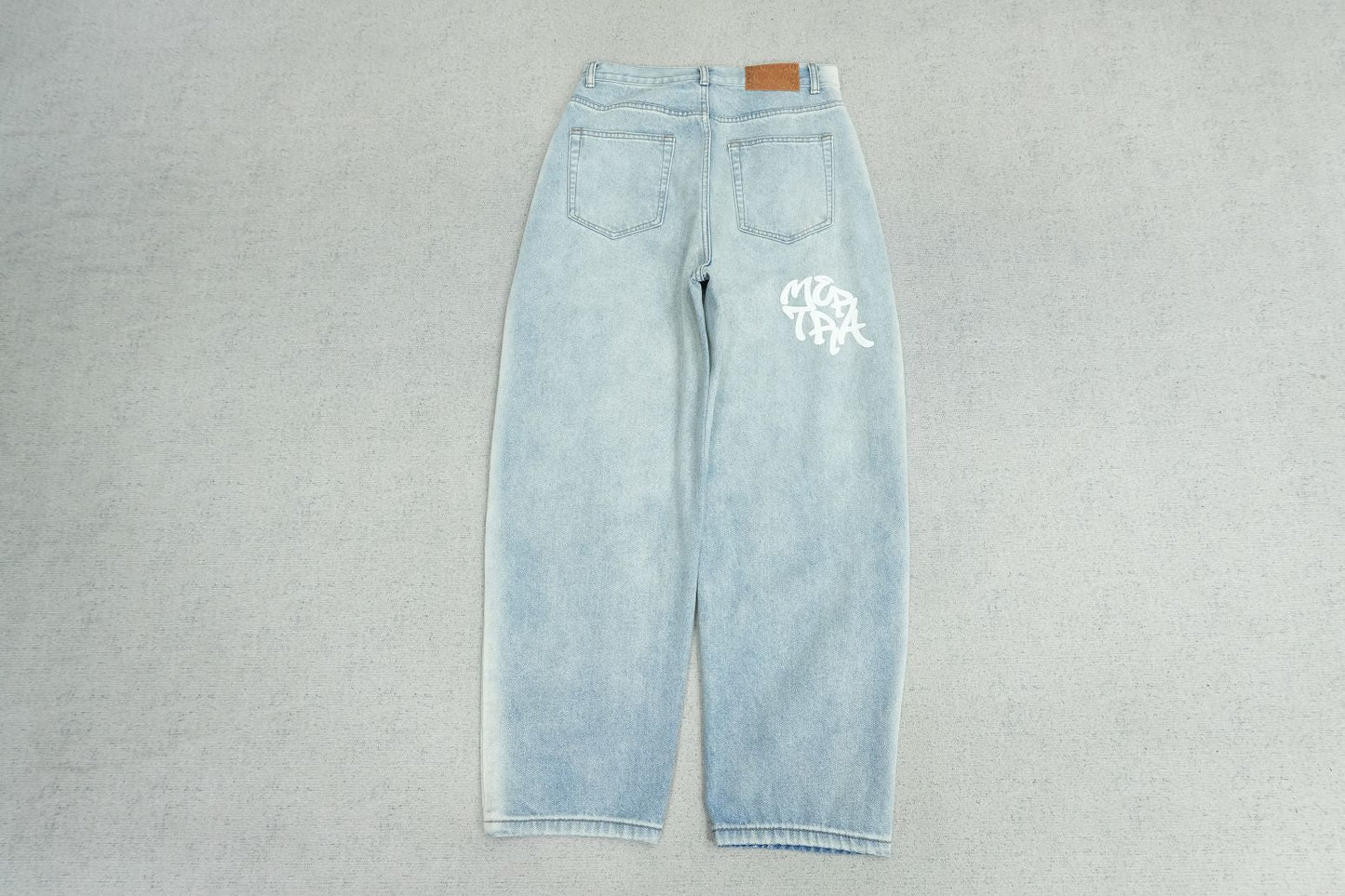 M - JEANS