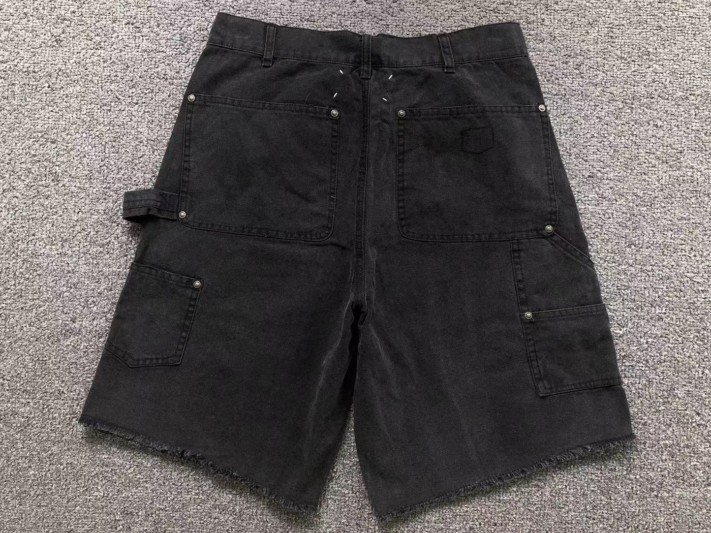 M - SHORTS
