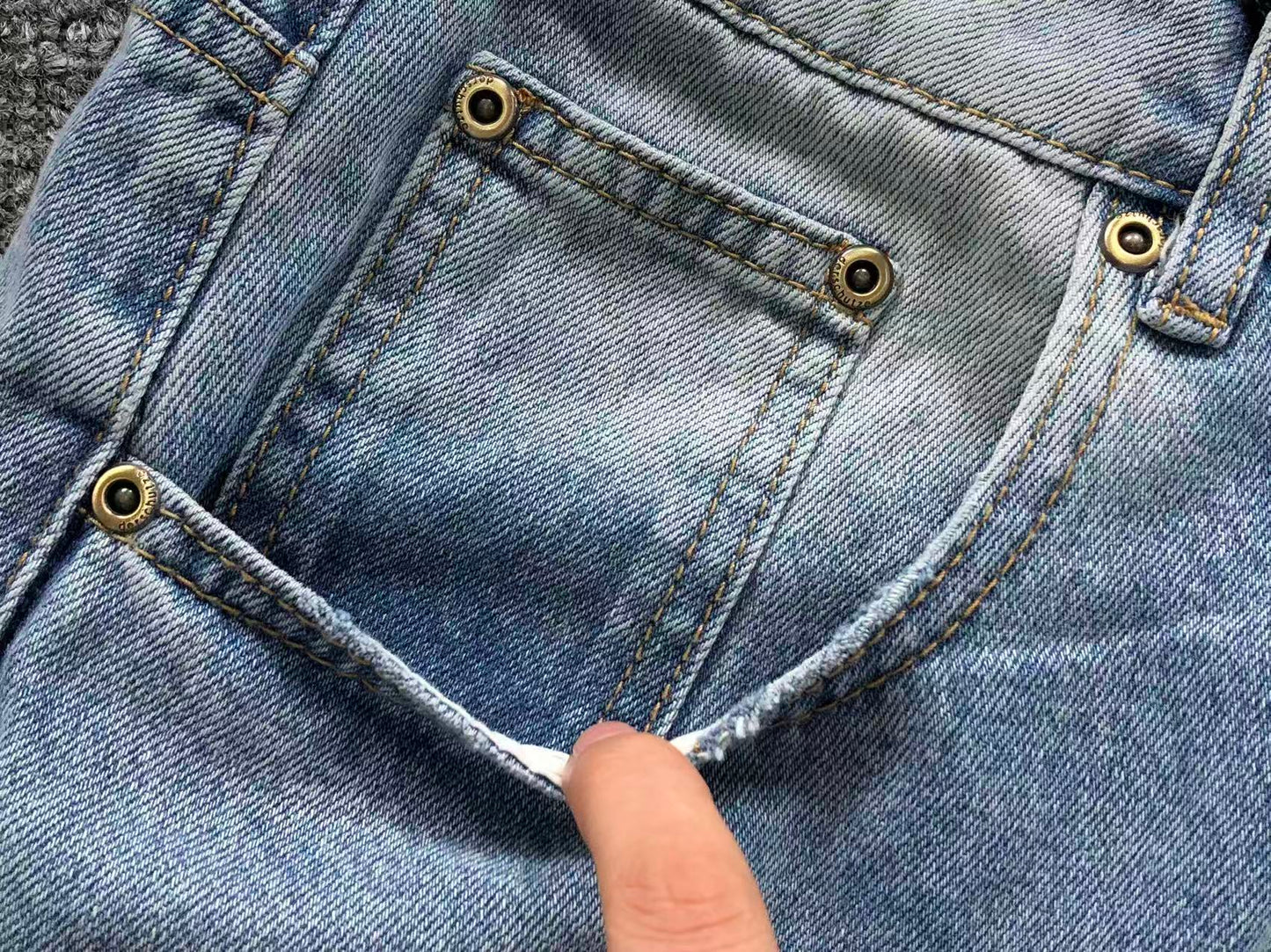 D - SHORTS