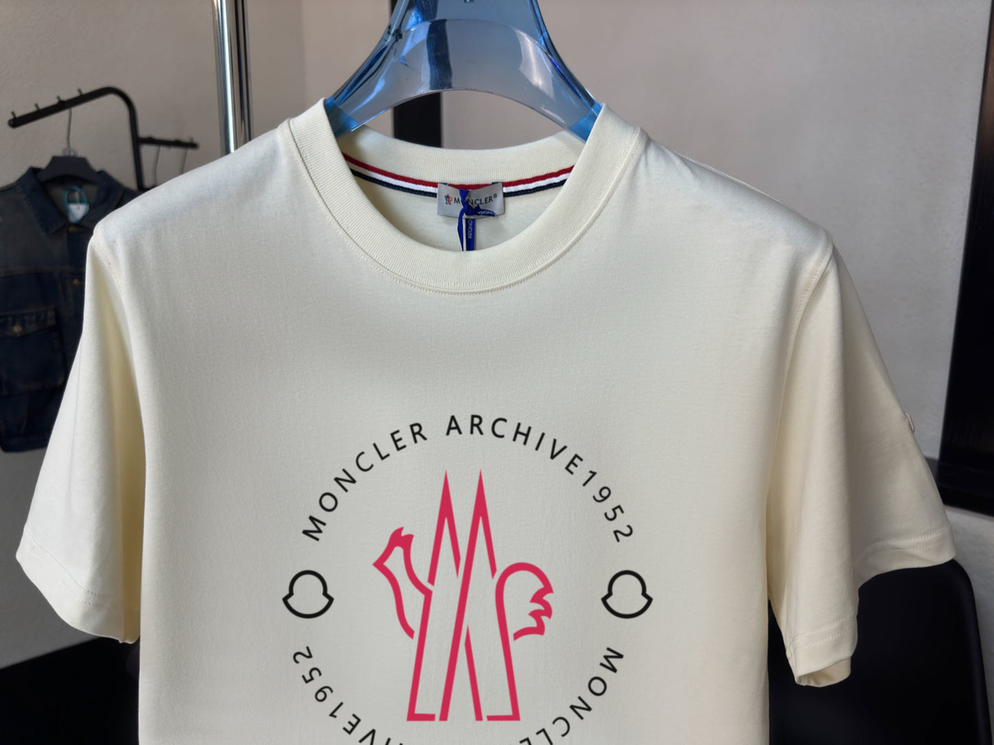 M - TSHIRT