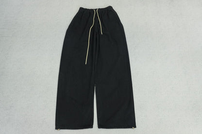F - SWEATPANTS