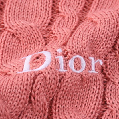 D - SWEATER