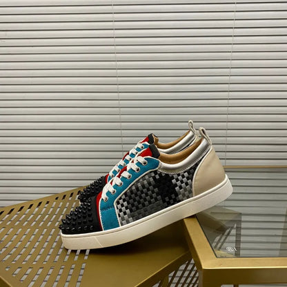 C - SNEAKERS