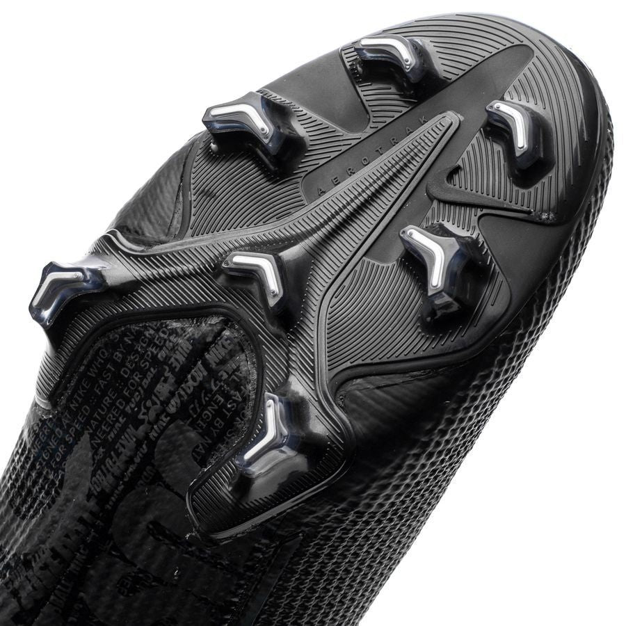 M - FUSSBALLSCHUHE