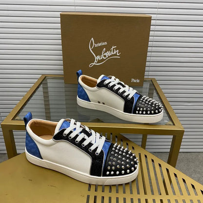 C - SNEAKERS