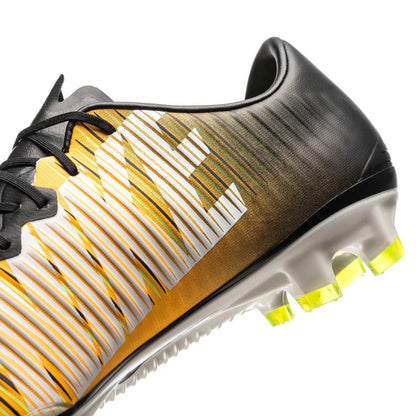 M - FUSSBALLSCHUHE