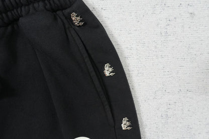 H - SWEATPANTS
