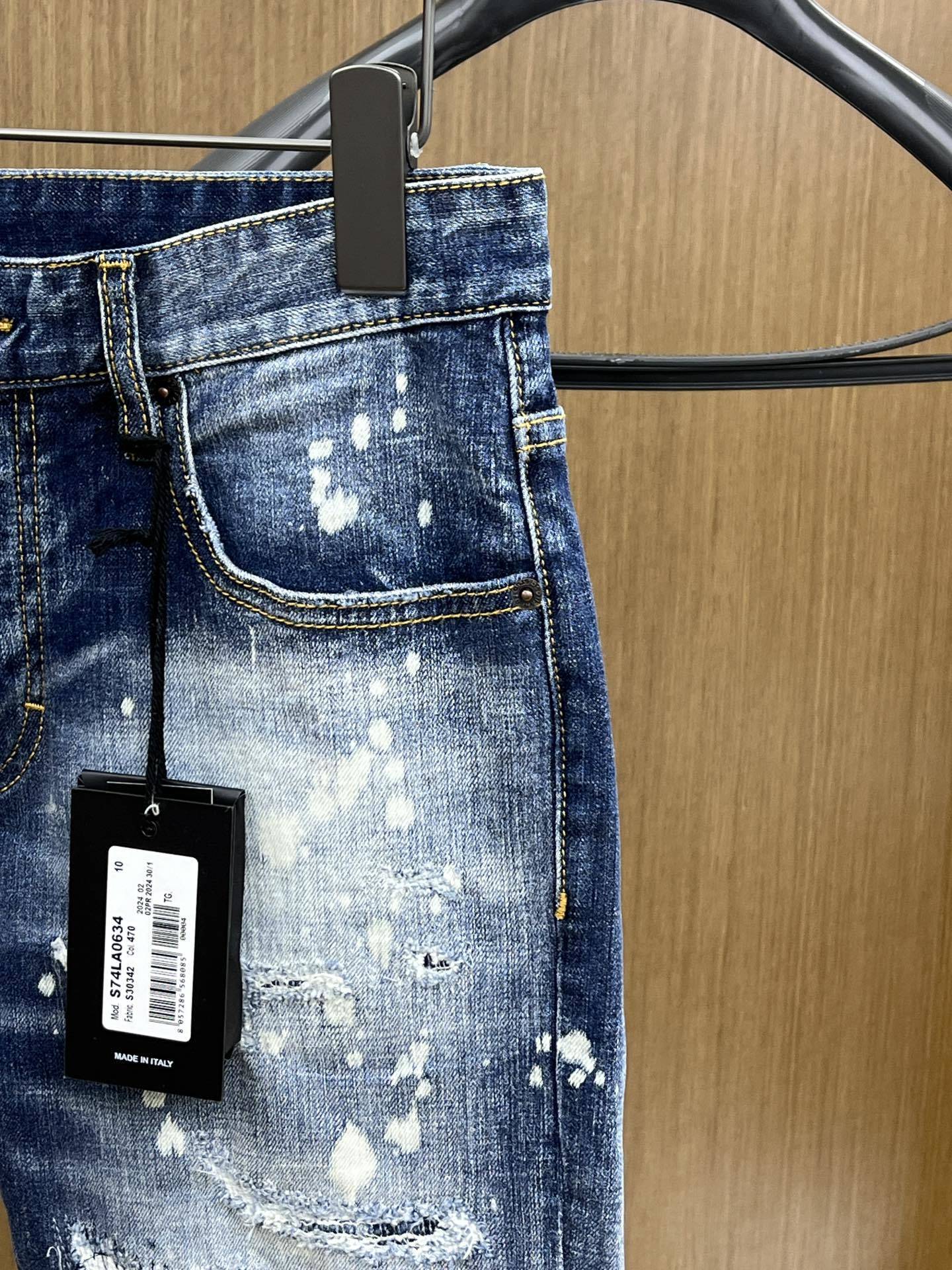 D - JEANS