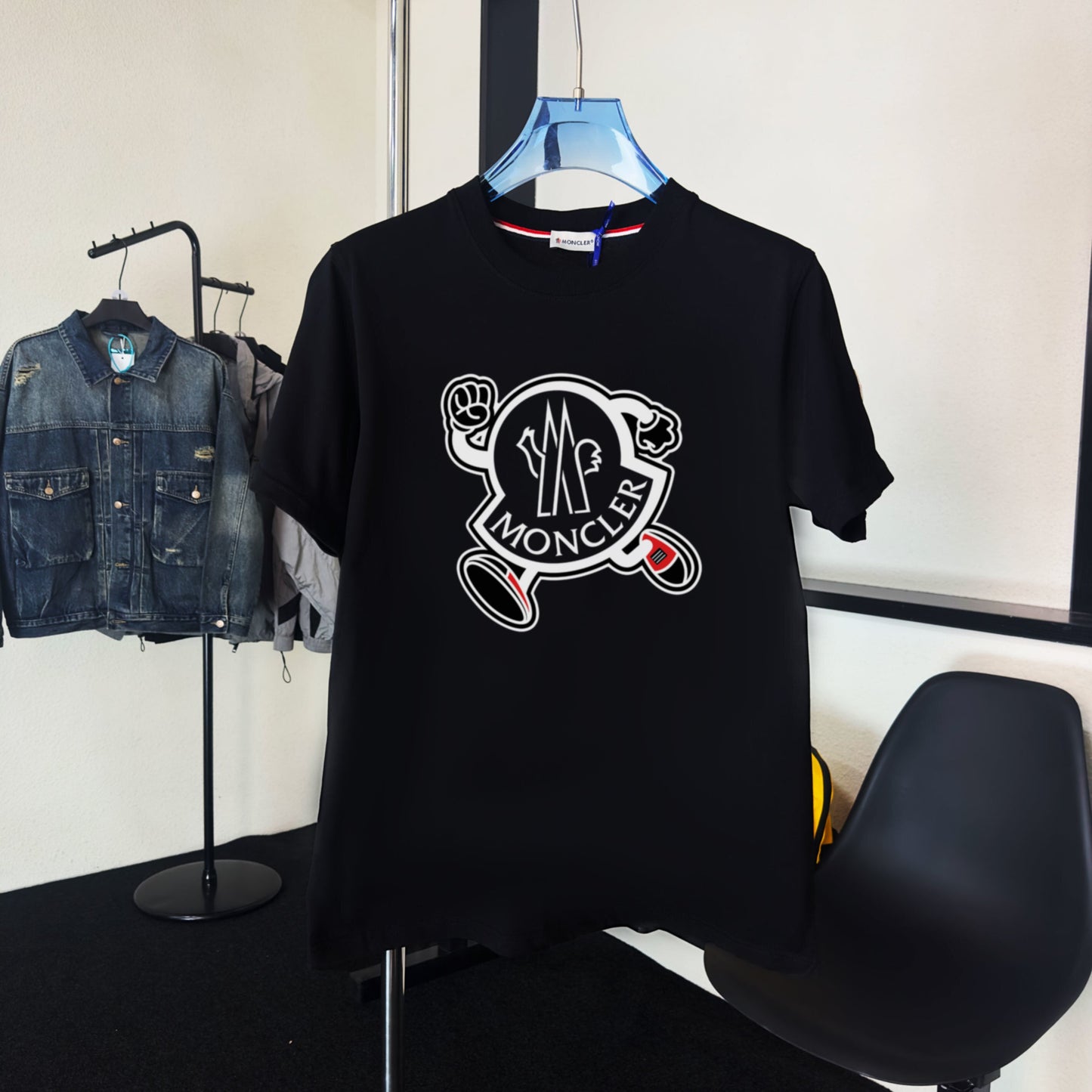 M - TSHIRT