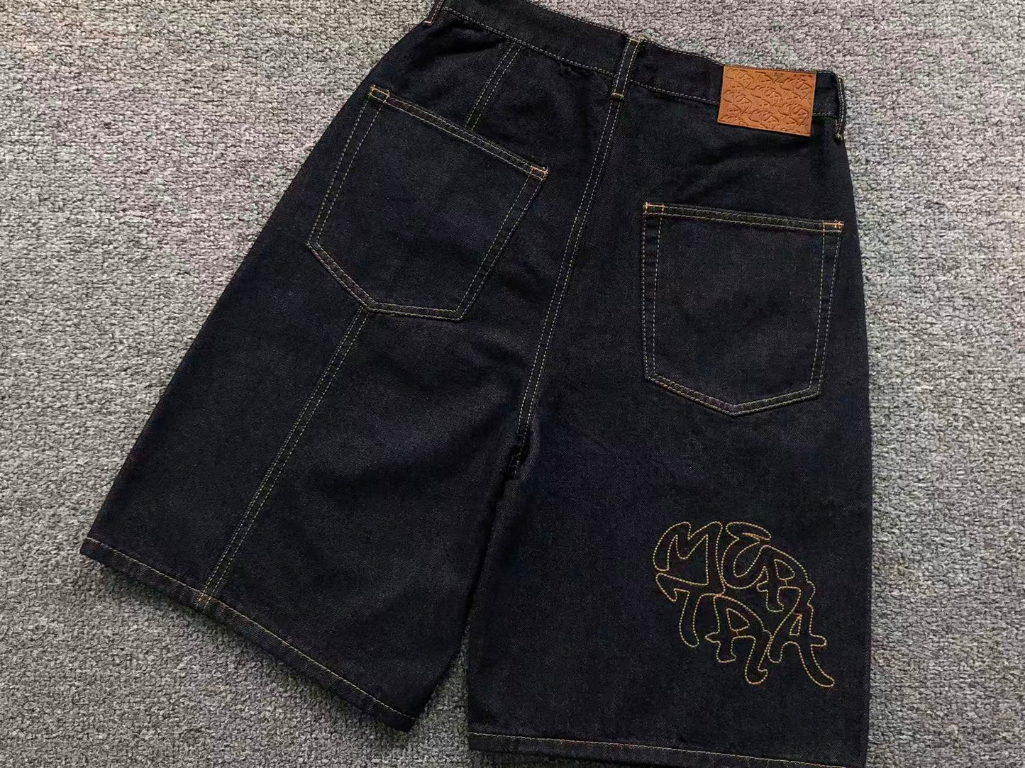 M - SHORTS