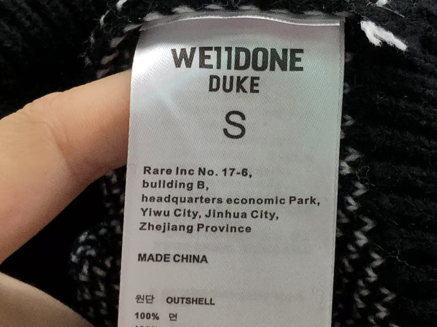W - SWEATER