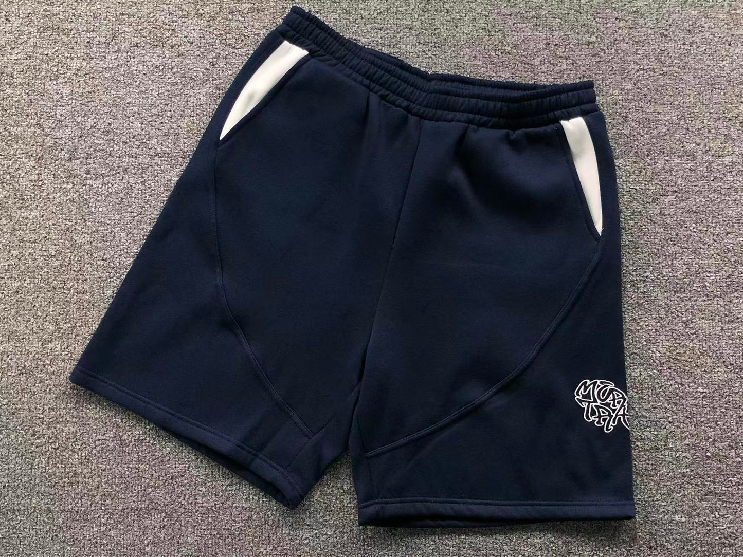 M - SHORTS
