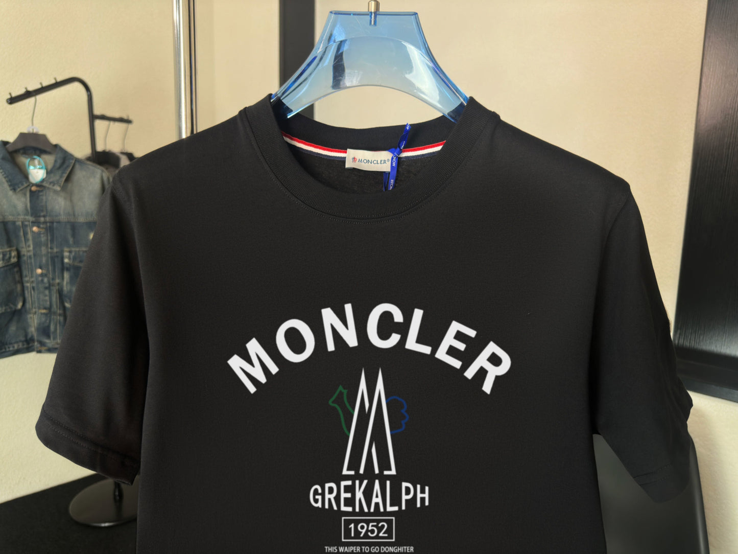 M - TSHIRT