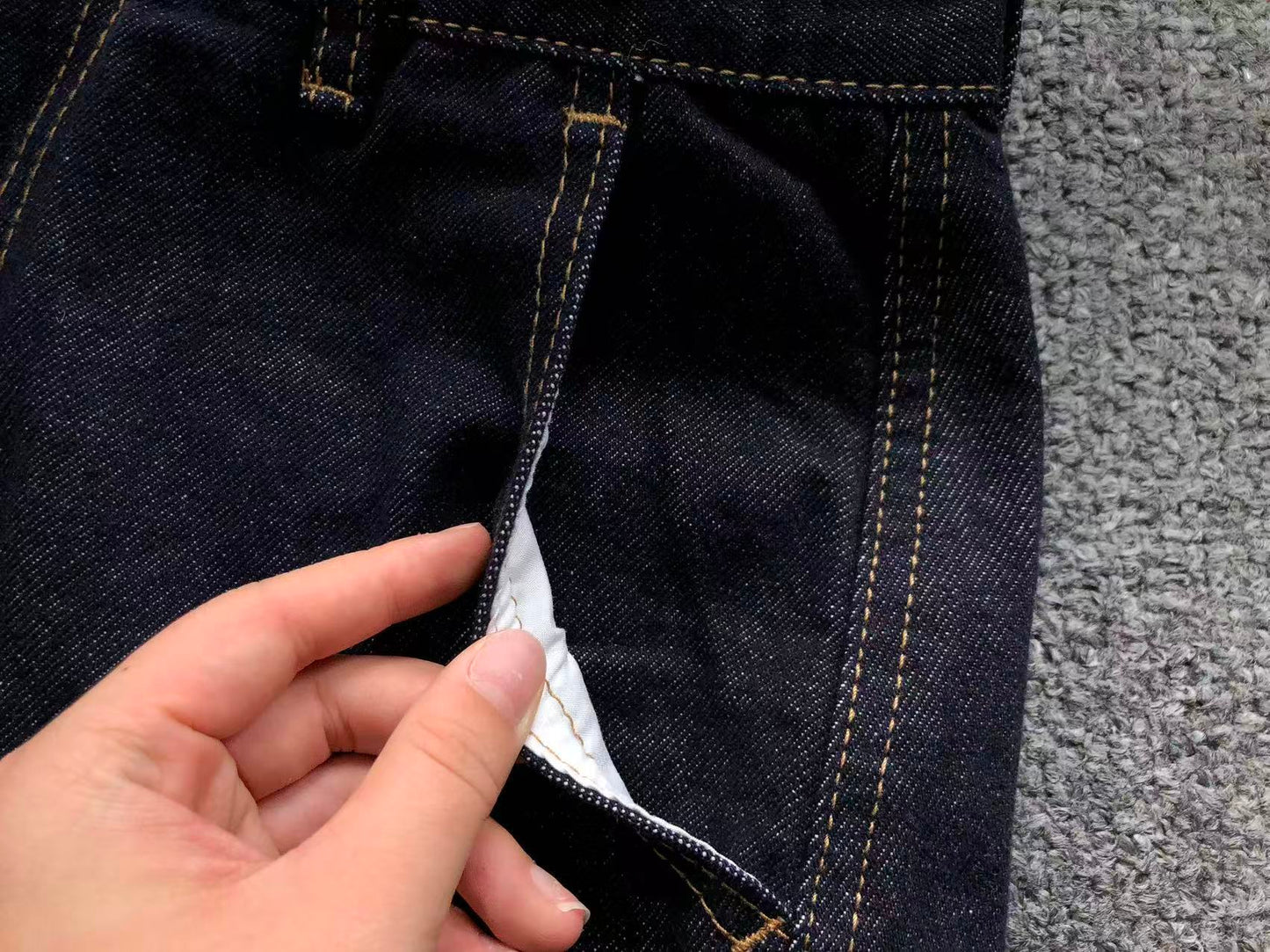 M - SHORTS