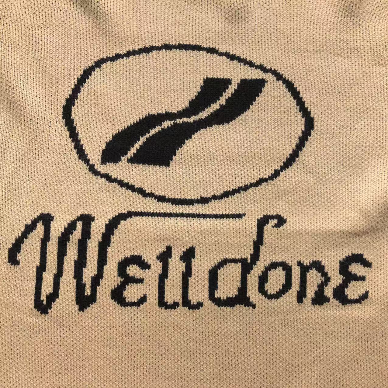 W - SWEATER