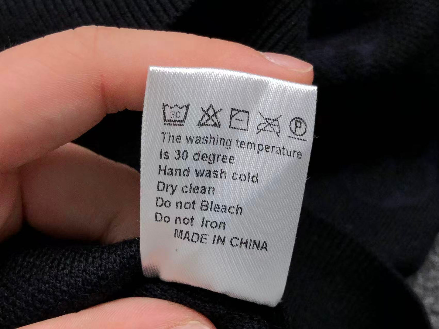 L - SWEATER