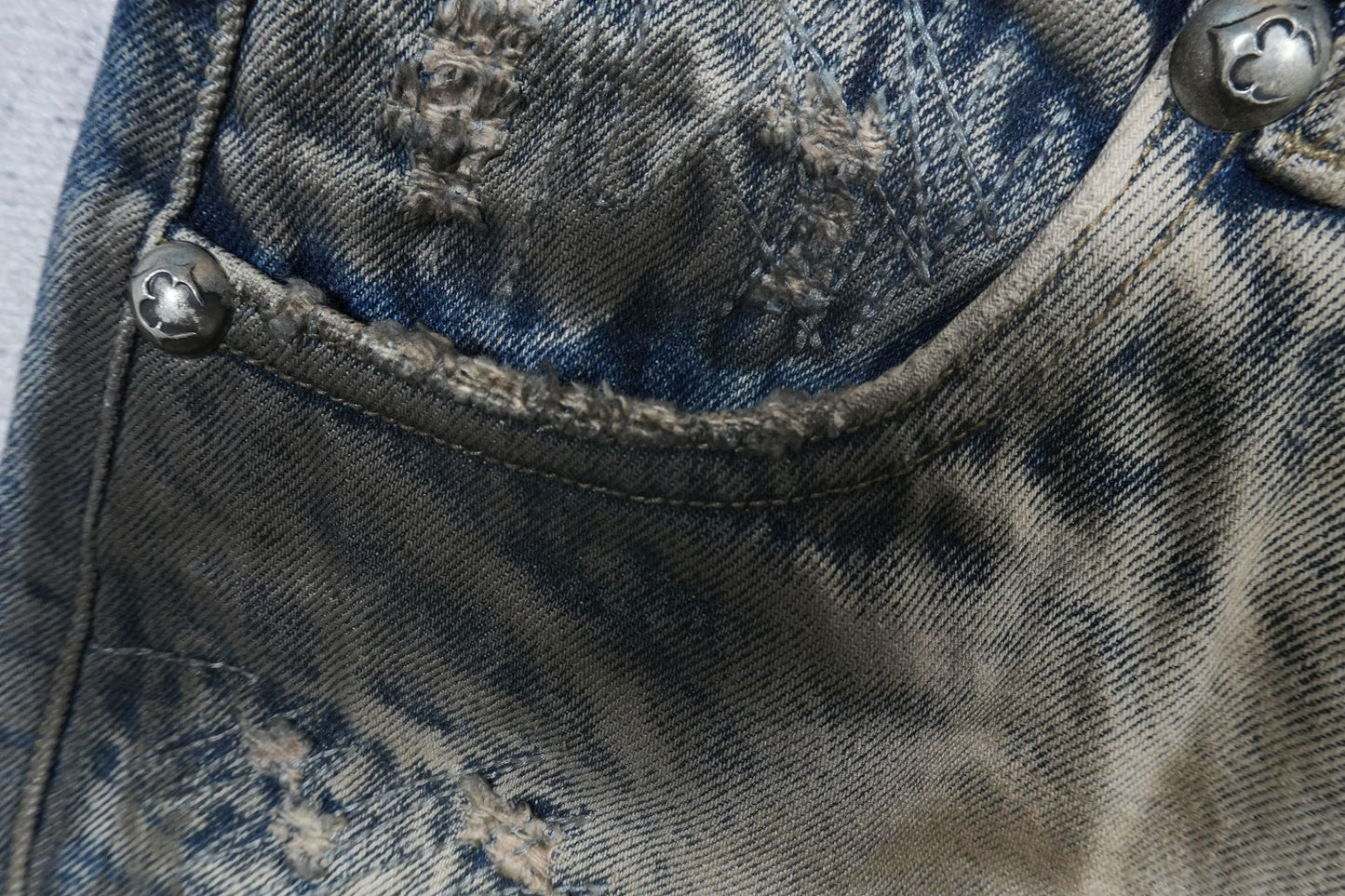 T - JEANS